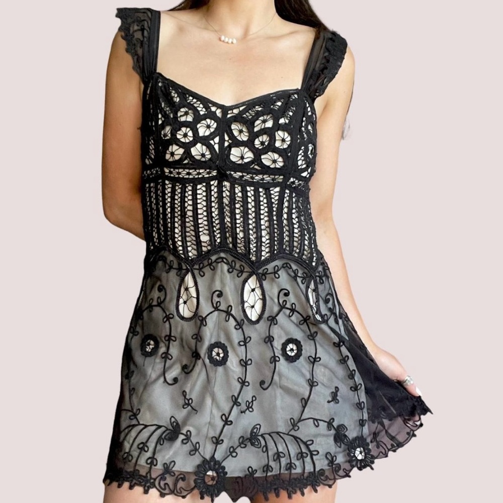 Betsey Johnson Vintage Y2K Black Lace Dress Size 2 Goth Fairy Whimsigoth Whimsy